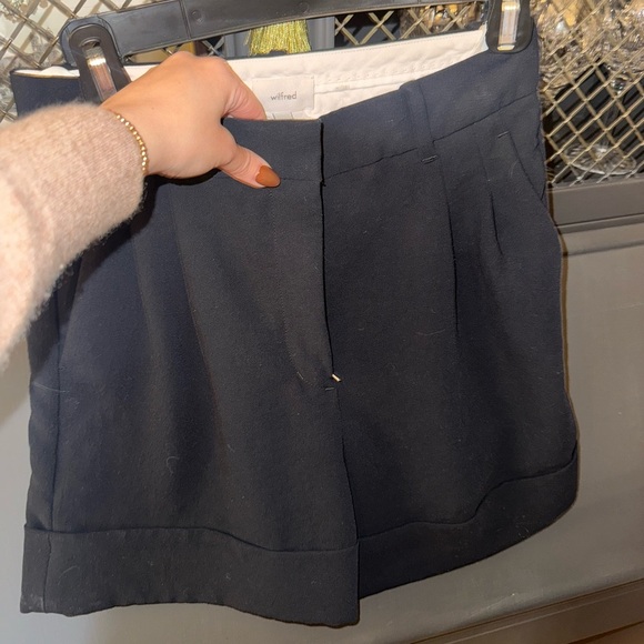 Aritzia Wilfred Labyrinth Short - Picture 4 of 4